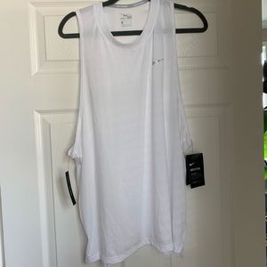 [NWT] Nike Dri-fit Breathe Racerback Tank Top